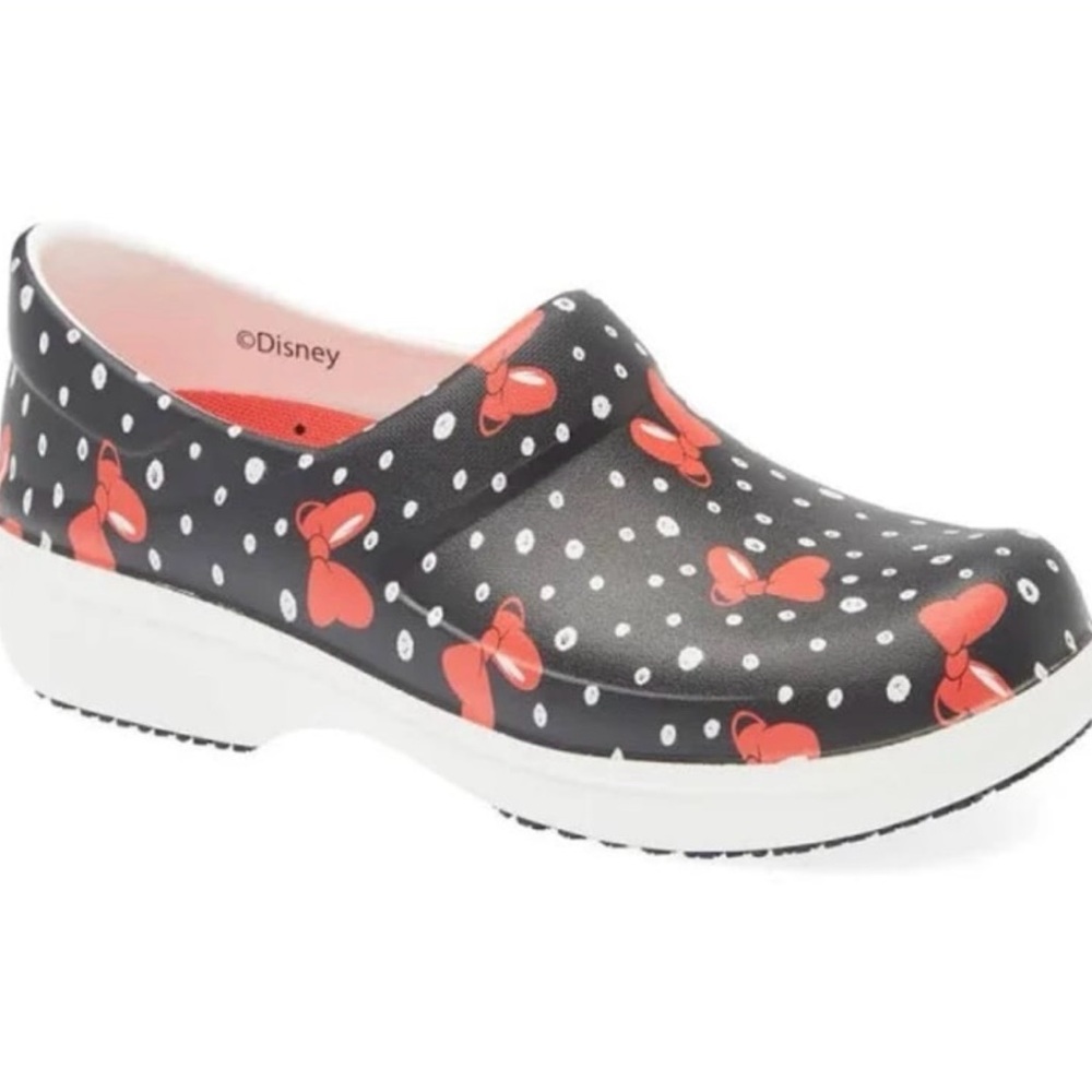 Crocs Women's x Disney Minnie Mouse Neria Clogs